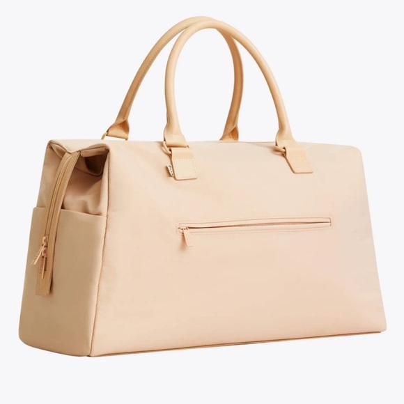 BEIS Handbags - NEW BEIS commuter duffle in Beige